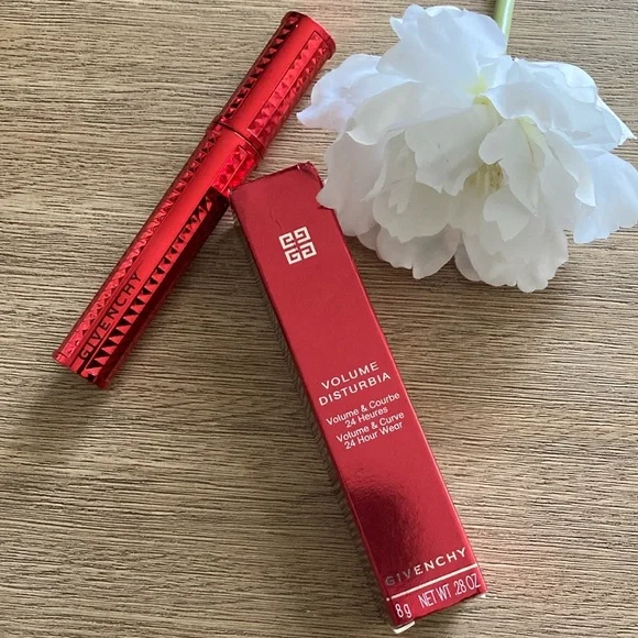 NEW Givenchy Volume Disturbia Black Mascara - Picture 1 of 8